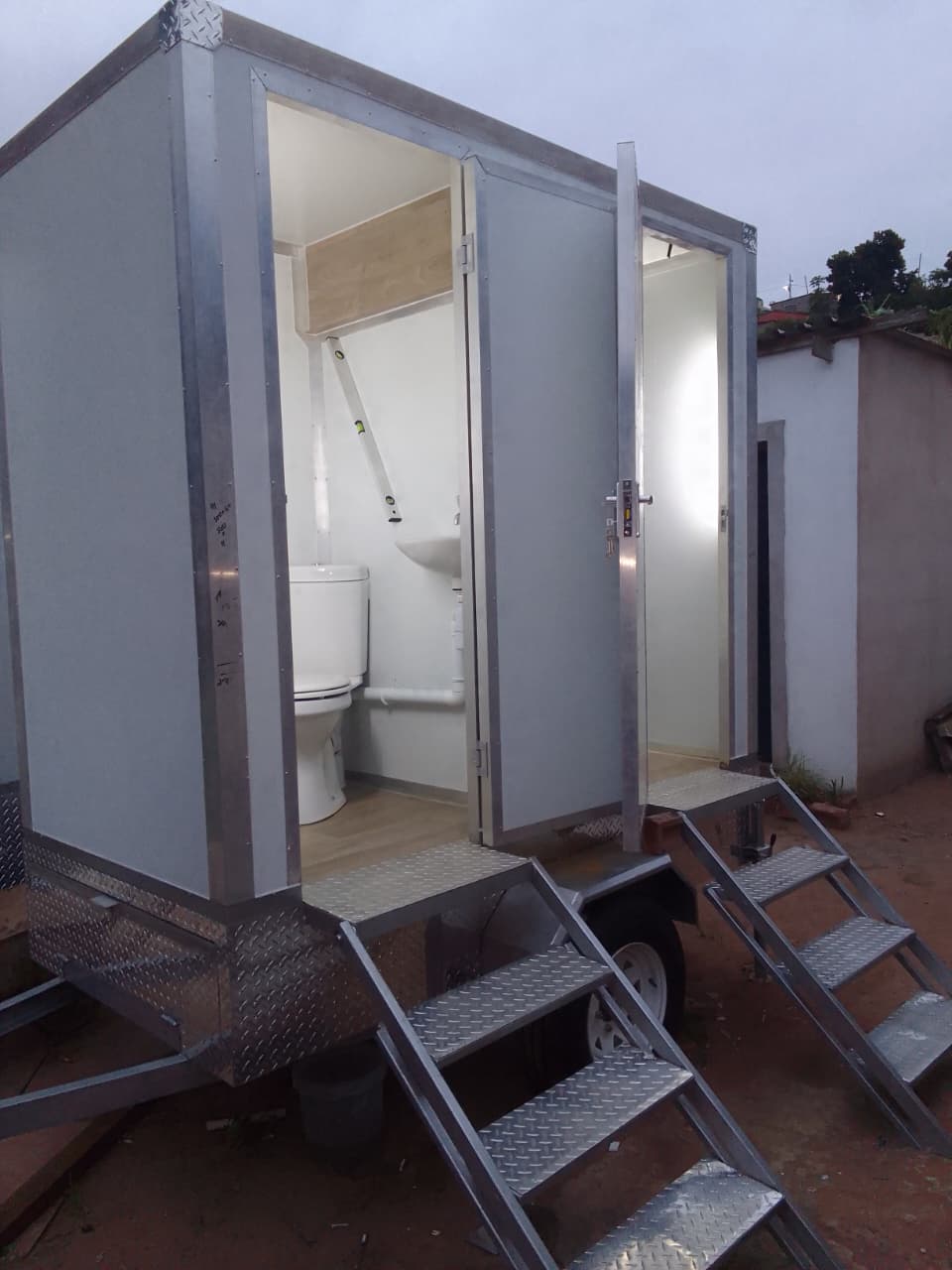 Nkhala project photo: vip trailer doors and access steps